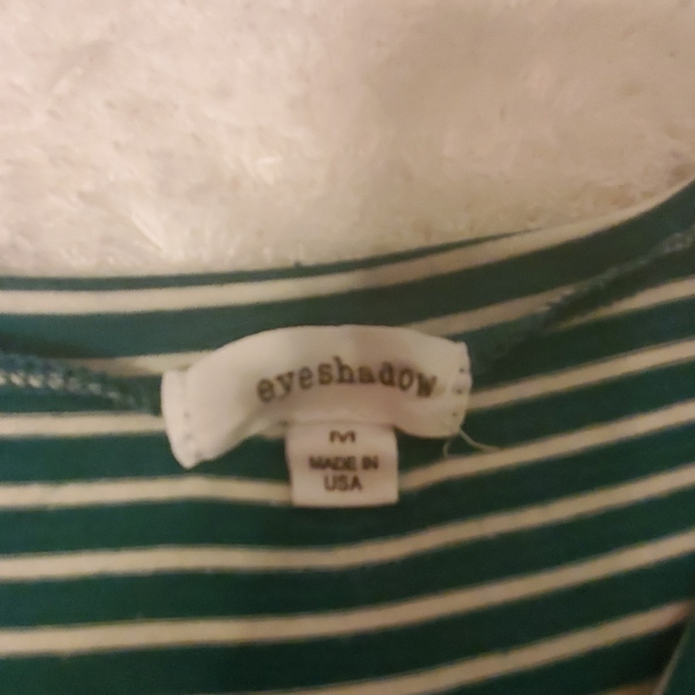 Knot tie shirt - Picture 2 of 3